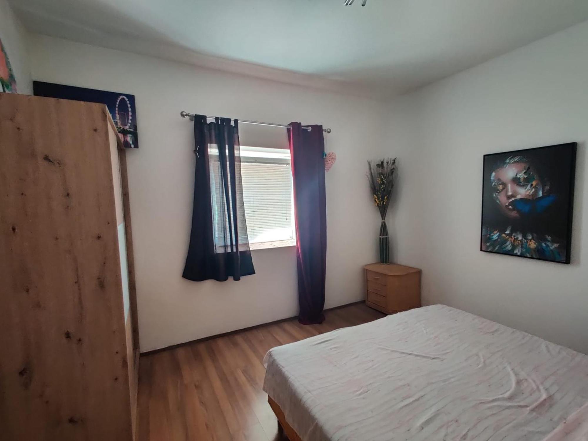 Apartment With Private Parking Self Check In Pula