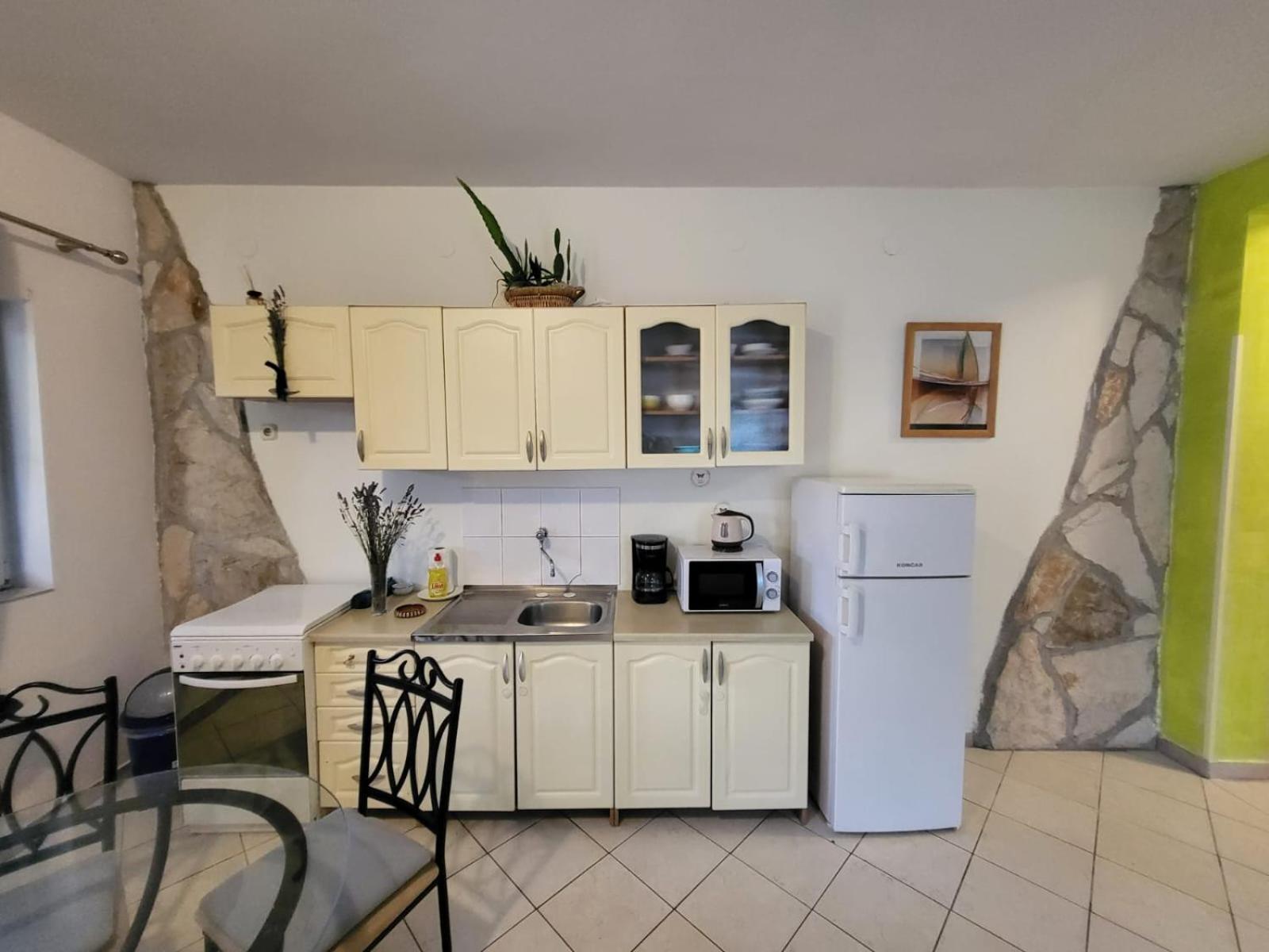 Apartment With Private Parking Self Check In
