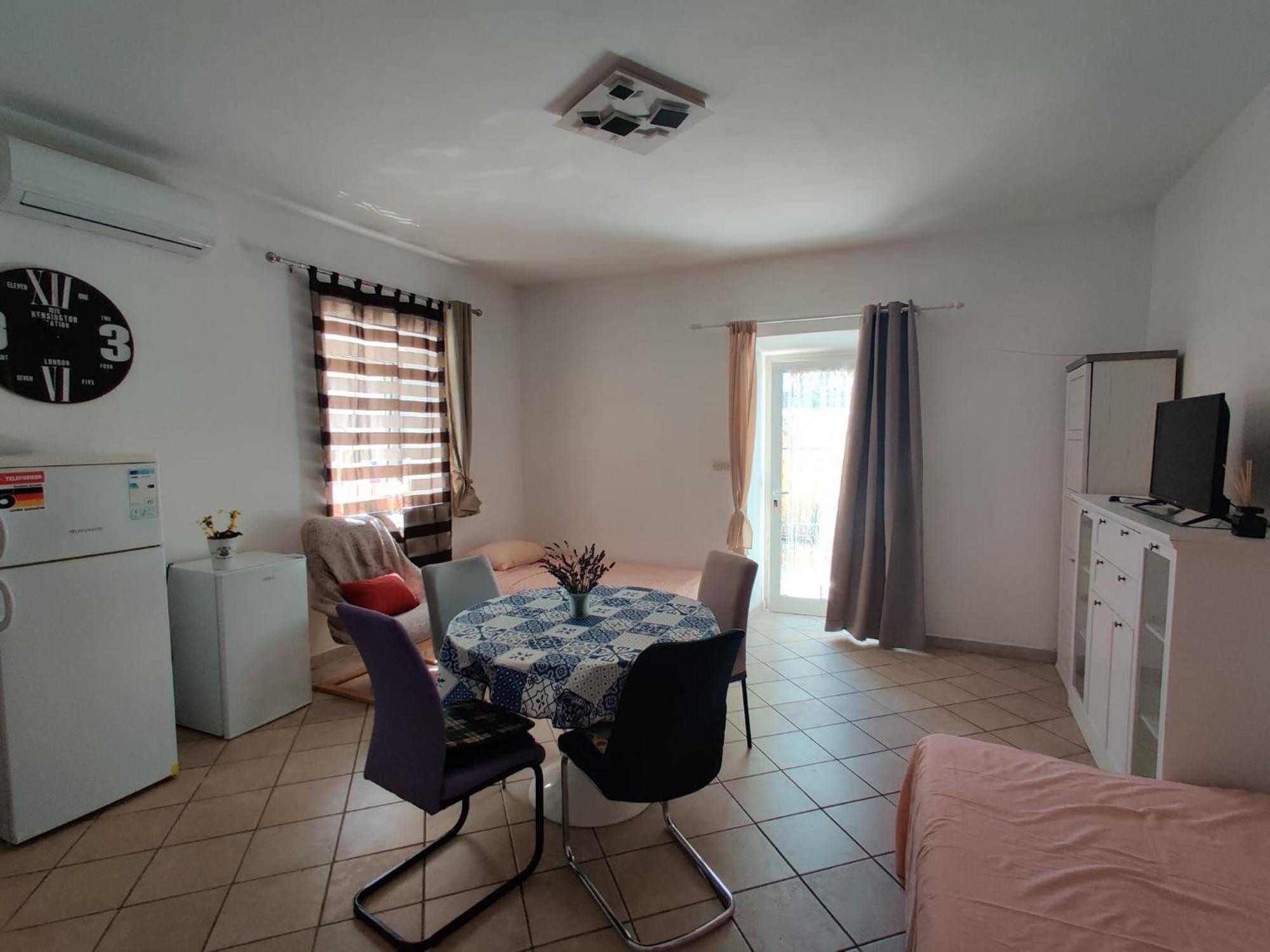 Apartment With Private Parking Self Check In