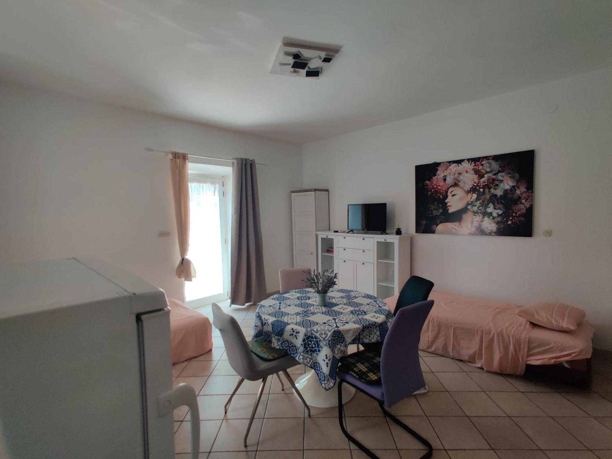 Apartment With Private Parking Self Check In